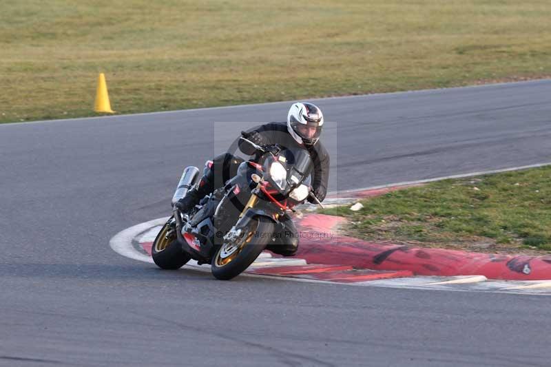 Motorcycle action photographs;Trackday digital images;event digital images;eventdigitalimages;no limits trackday;peter wileman photography;snetterton;snetterton circuit norfolk;snetterton photographs;trackday;trackday photos