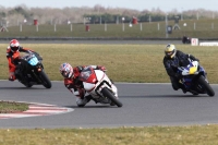 Motorcycle-action-photographs;Trackday-digital-images;event-digital-images;eventdigitalimages;no-limits-trackday;peter-wileman-photography;snetterton;snetterton-circuit-norfolk;snetterton-photographs;trackday;trackday-photos