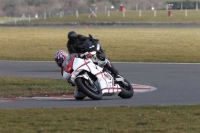 Motorcycle-action-photographs;Trackday-digital-images;event-digital-images;eventdigitalimages;no-limits-trackday;peter-wileman-photography;snetterton;snetterton-circuit-norfolk;snetterton-photographs;trackday;trackday-photos