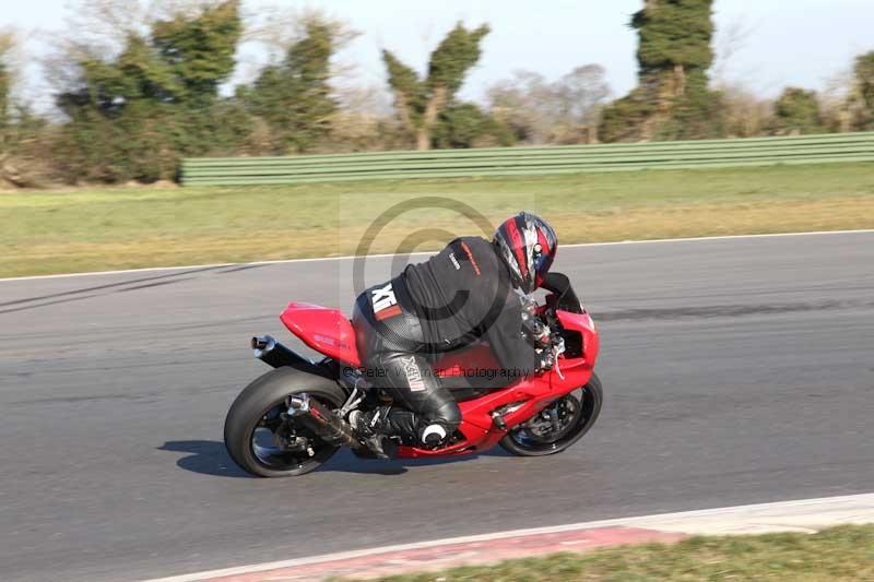 Motorcycle action photographs;Trackday digital images;event digital images;eventdigitalimages;no limits trackday;peter wileman photography;snetterton;snetterton circuit norfolk;snetterton photographs;trackday;trackday photos