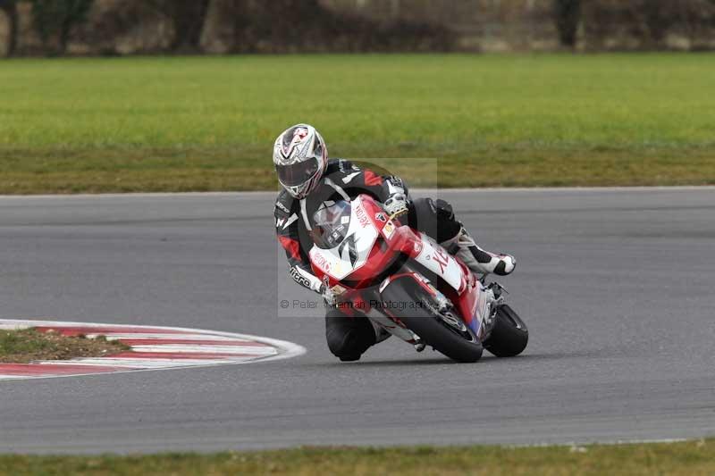 Motorcycle action photographs;Trackday digital images;event digital images;eventdigitalimages;no limits trackday;peter wileman photography;snetterton;snetterton circuit norfolk;snetterton photographs;trackday;trackday photos