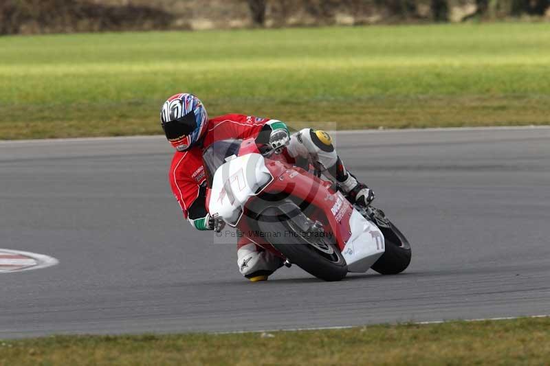 Motorcycle action photographs;Trackday digital images;event digital images;eventdigitalimages;no limits trackday;peter wileman photography;snetterton;snetterton circuit norfolk;snetterton photographs;trackday;trackday photos