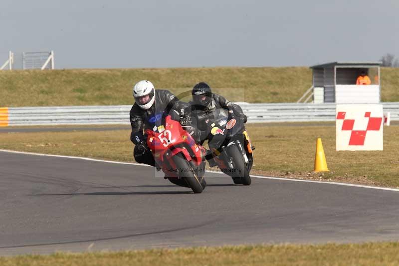 Motorcycle action photographs;Trackday digital images;event digital images;eventdigitalimages;no limits trackday;peter wileman photography;snetterton;snetterton circuit norfolk;snetterton photographs;trackday;trackday photos