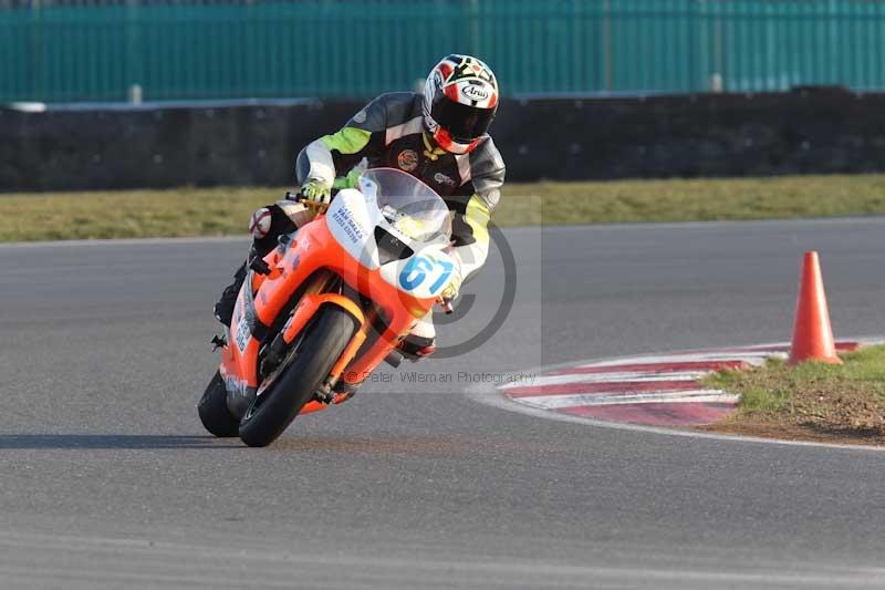 Motorcycle action photographs;Trackday digital images;event digital images;eventdigitalimages;no limits trackday;peter wileman photography;snetterton;snetterton circuit norfolk;snetterton photographs;trackday;trackday photos