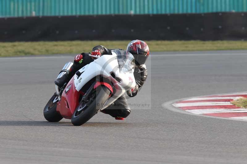 Motorcycle action photographs;Trackday digital images;event digital images;eventdigitalimages;no limits trackday;peter wileman photography;snetterton;snetterton circuit norfolk;snetterton photographs;trackday;trackday photos