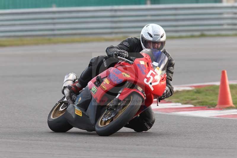 Motorcycle action photographs;Trackday digital images;event digital images;eventdigitalimages;no limits trackday;peter wileman photography;snetterton;snetterton circuit norfolk;snetterton photographs;trackday;trackday photos