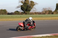 Motorcycle-action-photographs;Trackday-digital-images;event-digital-images;eventdigitalimages;no-limits-trackday;peter-wileman-photography;snetterton;snetterton-circuit-norfolk;snetterton-photographs;trackday;trackday-photos