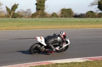 Motorcycle-action-photographs;Trackday-digital-images;event-digital-images;eventdigitalimages;no-limits-trackday;peter-wileman-photography;snetterton;snetterton-circuit-norfolk;snetterton-photographs;trackday;trackday-photos