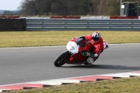 Motorcycle-action-photographs;Trackday-digital-images;event-digital-images;eventdigitalimages;no-limits-trackday;peter-wileman-photography;snetterton;snetterton-circuit-norfolk;snetterton-photographs;trackday;trackday-photos