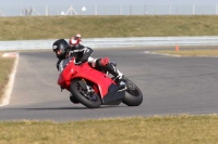 Motorcycle-action-photographs;Trackday-digital-images;event-digital-images;eventdigitalimages;no-limits-trackday;peter-wileman-photography;snetterton;snetterton-circuit-norfolk;snetterton-photographs;trackday;trackday-photos