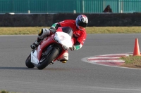 Motorcycle-action-photographs;Trackday-digital-images;event-digital-images;eventdigitalimages;no-limits-trackday;peter-wileman-photography;snetterton;snetterton-circuit-norfolk;snetterton-photographs;trackday;trackday-photos