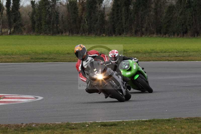 Motorcycle action photographs;Trackday digital images;event digital images;eventdigitalimages;no limits trackday;peter wileman photography;snetterton;snetterton circuit norfolk;snetterton photographs;trackday;trackday photos