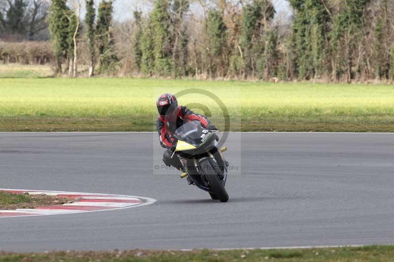 Motorcycle action photographs;Trackday digital images;event digital images;eventdigitalimages;no limits trackday;peter wileman photography;snetterton;snetterton circuit norfolk;snetterton photographs;trackday;trackday photos