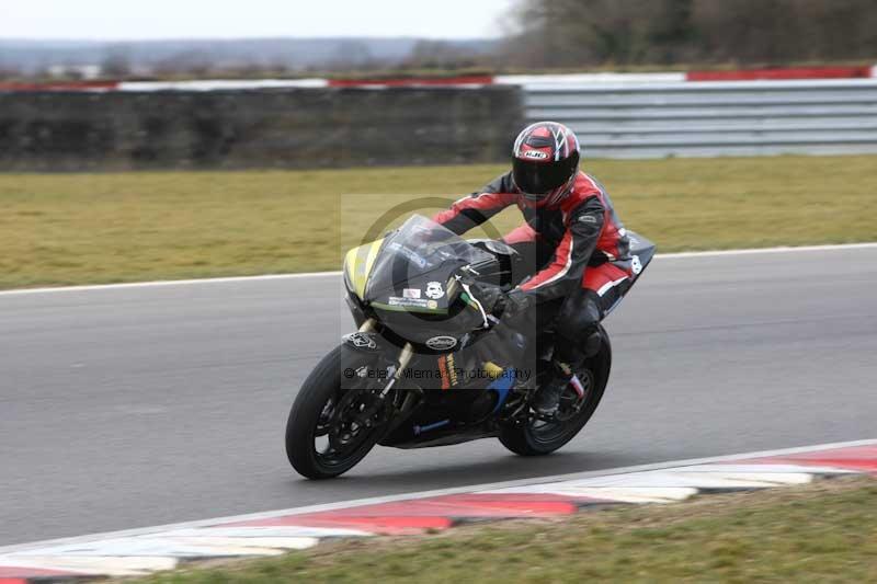 Motorcycle action photographs;Trackday digital images;event digital images;eventdigitalimages;no limits trackday;peter wileman photography;snetterton;snetterton circuit norfolk;snetterton photographs;trackday;trackday photos