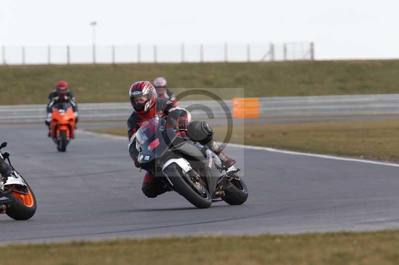 Motorcycle action photographs;Trackday digital images;event digital images;eventdigitalimages;no limits trackday;peter wileman photography;snetterton;snetterton circuit norfolk;snetterton photographs;trackday;trackday photos