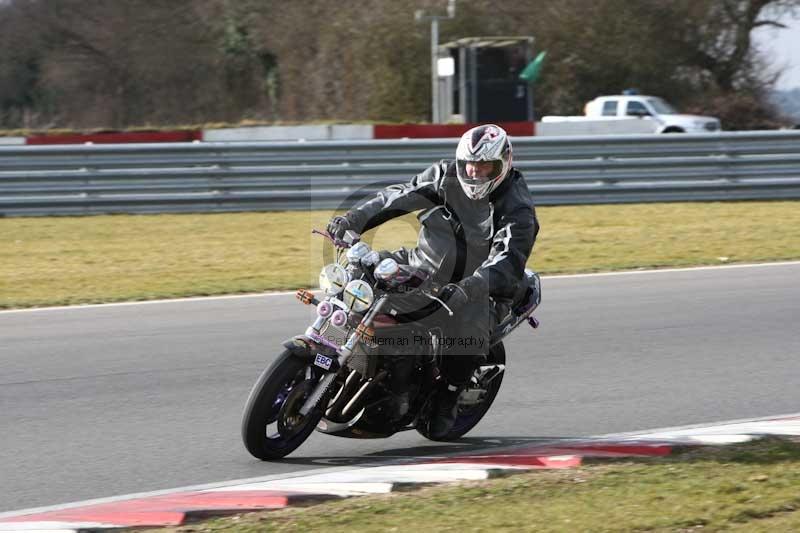 Motorcycle action photographs;Trackday digital images;event digital images;eventdigitalimages;no limits trackday;peter wileman photography;snetterton;snetterton circuit norfolk;snetterton photographs;trackday;trackday photos