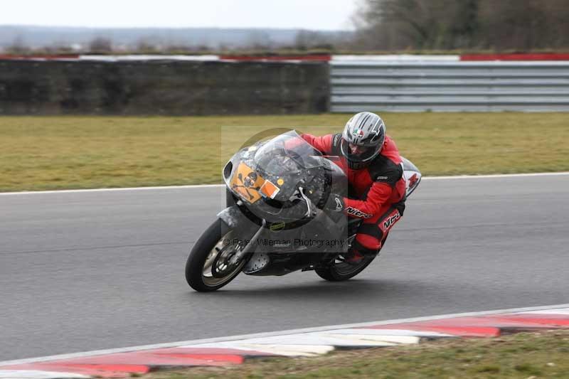 Motorcycle action photographs;Trackday digital images;event digital images;eventdigitalimages;no limits trackday;peter wileman photography;snetterton;snetterton circuit norfolk;snetterton photographs;trackday;trackday photos