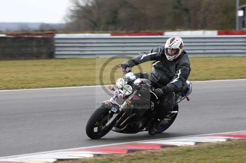 Motorcycle action photographs;Trackday digital images;event digital images;eventdigitalimages;no limits trackday;peter wileman photography;snetterton;snetterton circuit norfolk;snetterton photographs;trackday;trackday photos