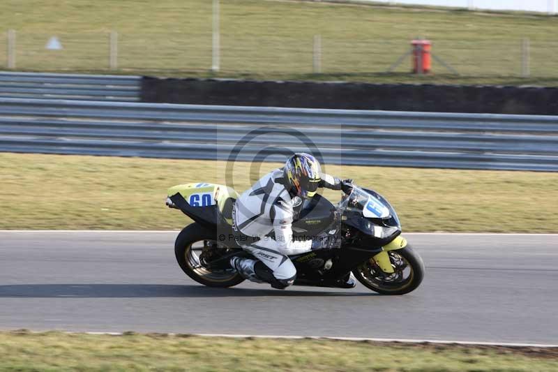 Motorcycle action photographs;Trackday digital images;event digital images;eventdigitalimages;no limits trackday;peter wileman photography;snetterton;snetterton circuit norfolk;snetterton photographs;trackday;trackday photos