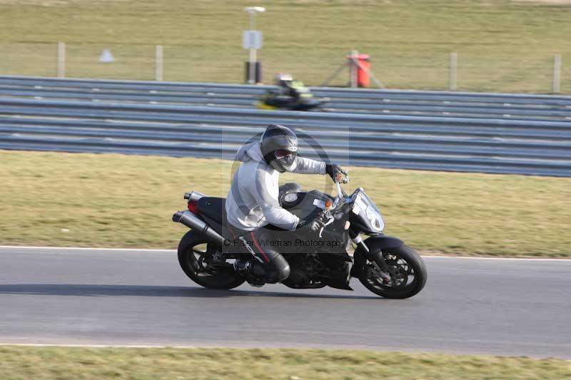 Motorcycle action photographs;Trackday digital images;event digital images;eventdigitalimages;no limits trackday;peter wileman photography;snetterton;snetterton circuit norfolk;snetterton photographs;trackday;trackday photos