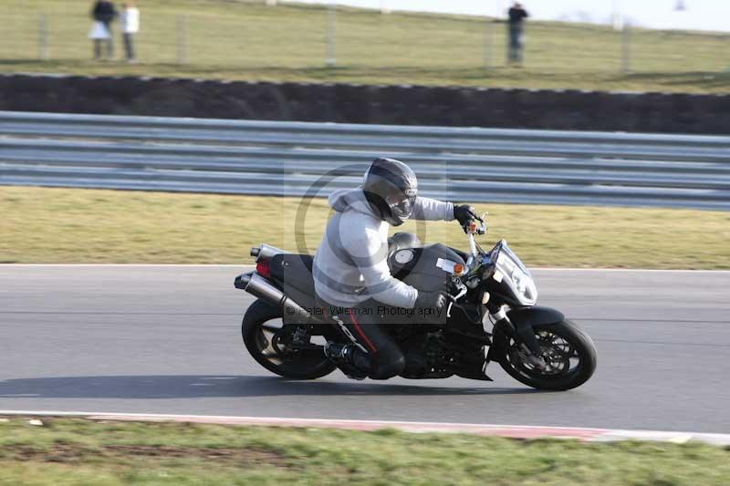 Motorcycle action photographs;Trackday digital images;event digital images;eventdigitalimages;no limits trackday;peter wileman photography;snetterton;snetterton circuit norfolk;snetterton photographs;trackday;trackday photos