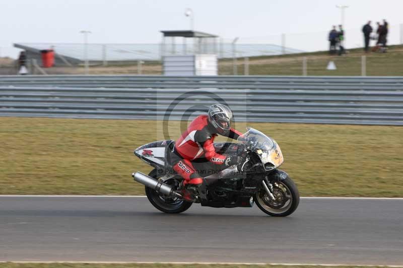 Motorcycle action photographs;Trackday digital images;event digital images;eventdigitalimages;no limits trackday;peter wileman photography;snetterton;snetterton circuit norfolk;snetterton photographs;trackday;trackday photos