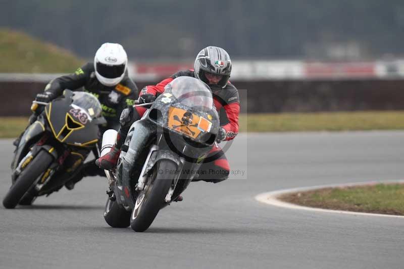 Motorcycle action photographs;Trackday digital images;event digital images;eventdigitalimages;no limits trackday;peter wileman photography;snetterton;snetterton circuit norfolk;snetterton photographs;trackday;trackday photos