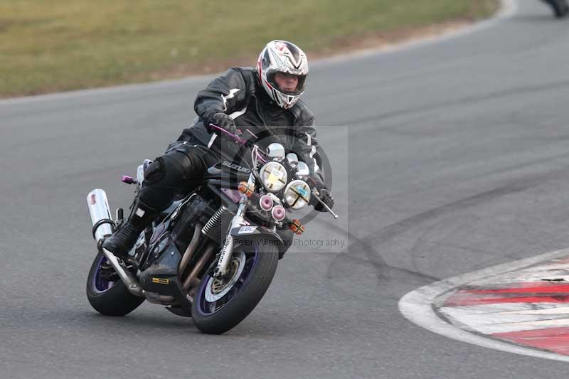 Motorcycle action photographs;Trackday digital images;event digital images;eventdigitalimages;no limits trackday;peter wileman photography;snetterton;snetterton circuit norfolk;snetterton photographs;trackday;trackday photos
