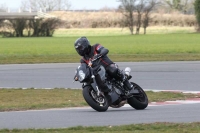 Motorcycle-action-photographs;Trackday-digital-images;event-digital-images;eventdigitalimages;no-limits-trackday;peter-wileman-photography;snetterton;snetterton-circuit-norfolk;snetterton-photographs;trackday;trackday-photos