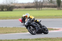 Motorcycle-action-photographs;Trackday-digital-images;event-digital-images;eventdigitalimages;no-limits-trackday;peter-wileman-photography;snetterton;snetterton-circuit-norfolk;snetterton-photographs;trackday;trackday-photos