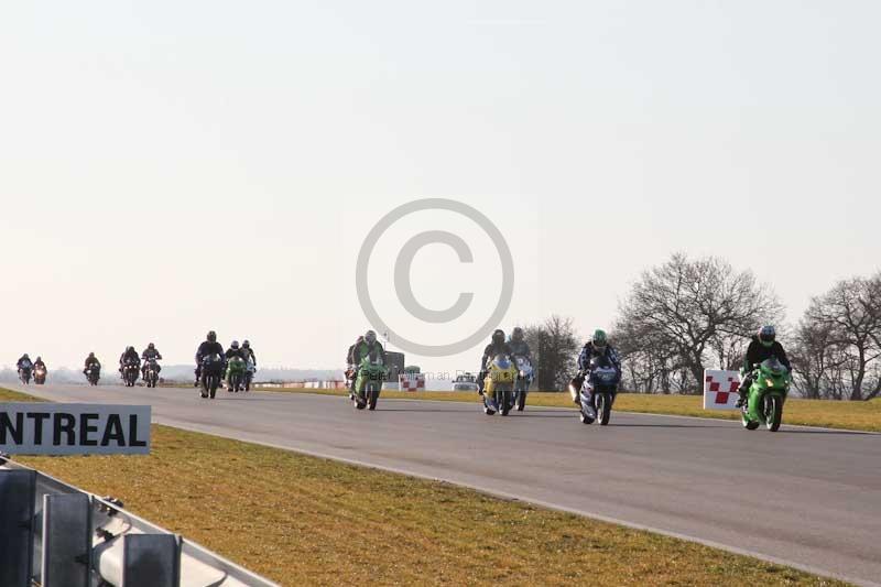Motorcycle action photographs;Trackday digital images;event digital images;eventdigitalimages;no limits trackday;peter wileman photography;snetterton;snetterton circuit norfolk;snetterton photographs;trackday;trackday photos