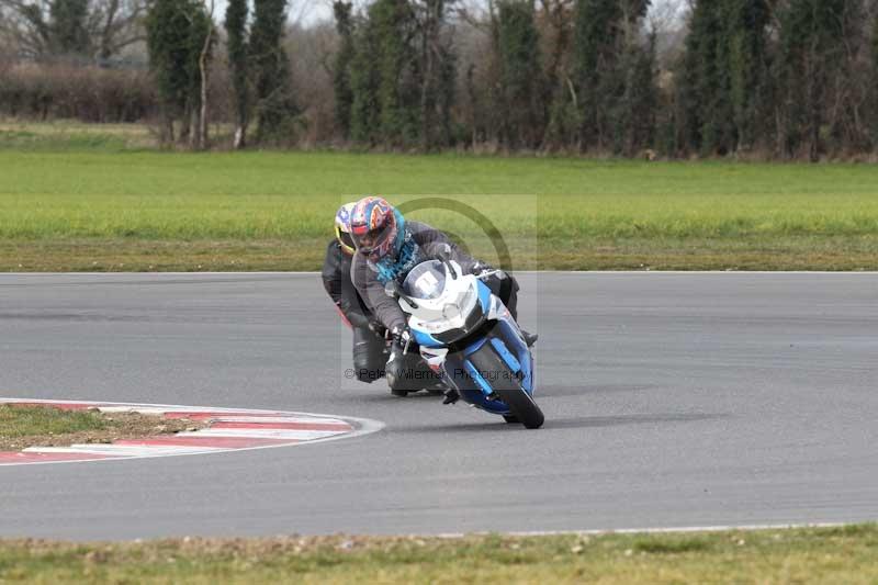 Motorcycle action photographs;Trackday digital images;event digital images;eventdigitalimages;no limits trackday;peter wileman photography;snetterton;snetterton circuit norfolk;snetterton photographs;trackday;trackday photos