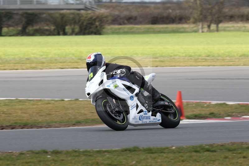 Motorcycle action photographs;Trackday digital images;event digital images;eventdigitalimages;no limits trackday;peter wileman photography;snetterton;snetterton circuit norfolk;snetterton photographs;trackday;trackday photos