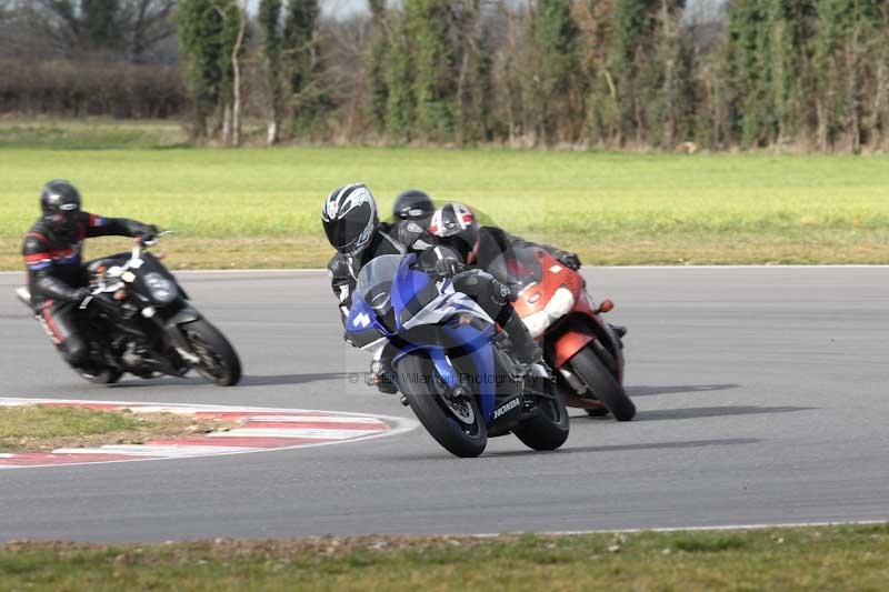 Motorcycle action photographs;Trackday digital images;event digital images;eventdigitalimages;no limits trackday;peter wileman photography;snetterton;snetterton circuit norfolk;snetterton photographs;trackday;trackday photos