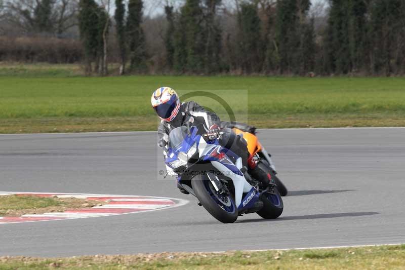 Motorcycle action photographs;Trackday digital images;event digital images;eventdigitalimages;no limits trackday;peter wileman photography;snetterton;snetterton circuit norfolk;snetterton photographs;trackday;trackday photos