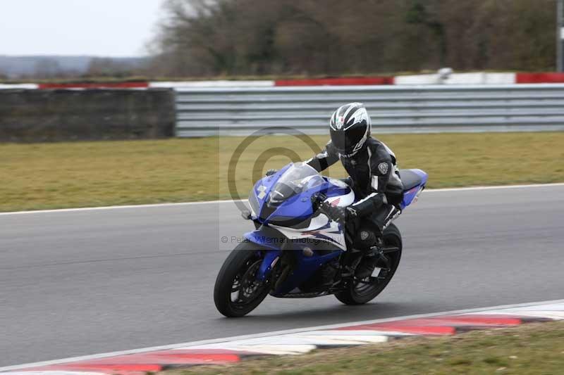Motorcycle action photographs;Trackday digital images;event digital images;eventdigitalimages;no limits trackday;peter wileman photography;snetterton;snetterton circuit norfolk;snetterton photographs;trackday;trackday photos