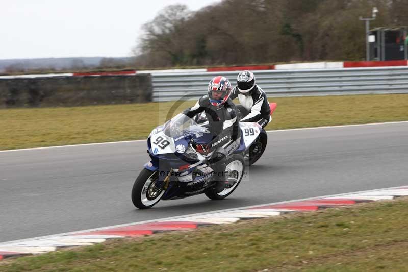 Motorcycle action photographs;Trackday digital images;event digital images;eventdigitalimages;no limits trackday;peter wileman photography;snetterton;snetterton circuit norfolk;snetterton photographs;trackday;trackday photos