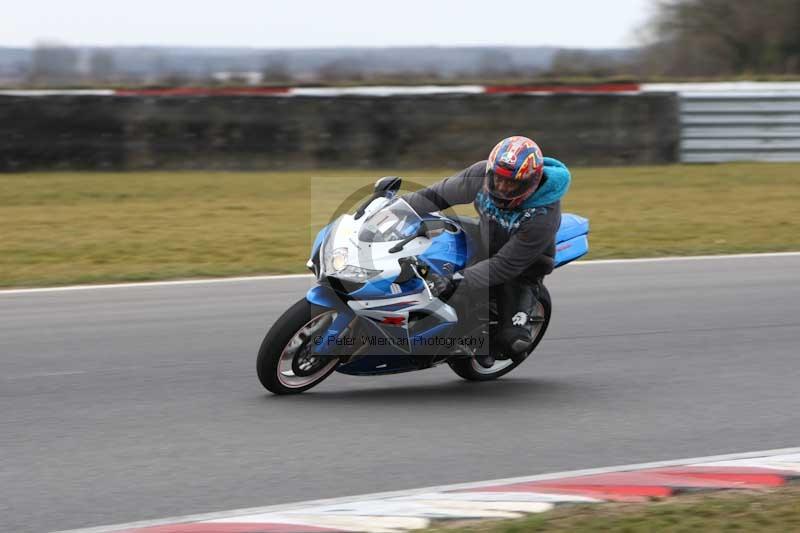 Motorcycle action photographs;Trackday digital images;event digital images;eventdigitalimages;no limits trackday;peter wileman photography;snetterton;snetterton circuit norfolk;snetterton photographs;trackday;trackday photos