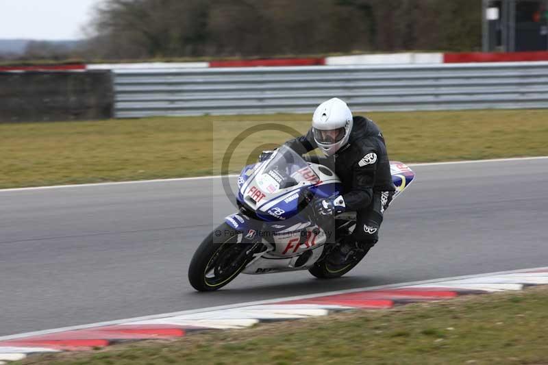 Motorcycle action photographs;Trackday digital images;event digital images;eventdigitalimages;no limits trackday;peter wileman photography;snetterton;snetterton circuit norfolk;snetterton photographs;trackday;trackday photos