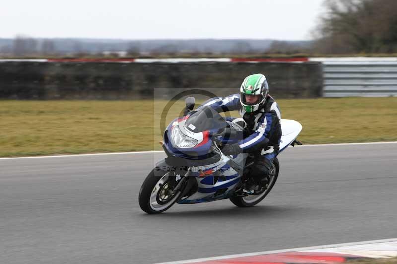 Motorcycle action photographs;Trackday digital images;event digital images;eventdigitalimages;no limits trackday;peter wileman photography;snetterton;snetterton circuit norfolk;snetterton photographs;trackday;trackday photos