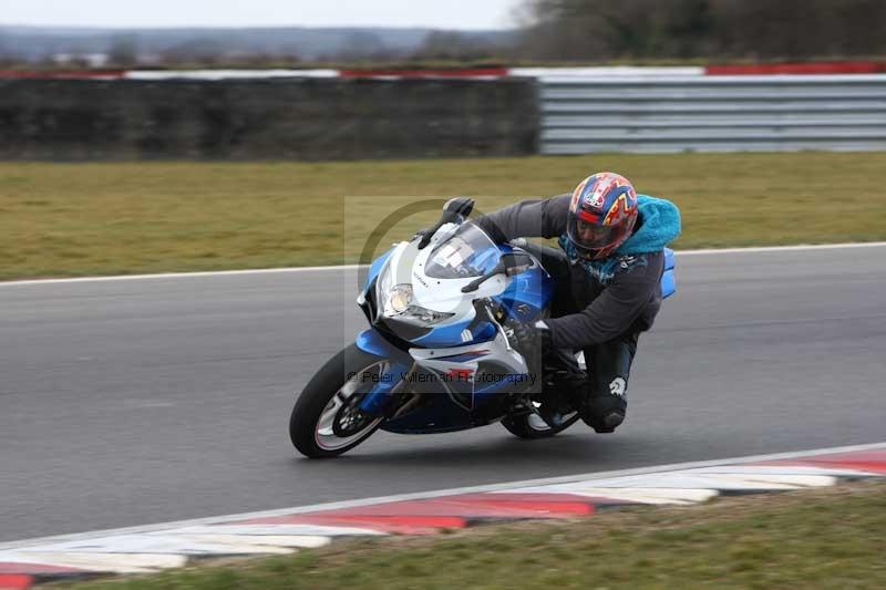 Motorcycle action photographs;Trackday digital images;event digital images;eventdigitalimages;no limits trackday;peter wileman photography;snetterton;snetterton circuit norfolk;snetterton photographs;trackday;trackday photos