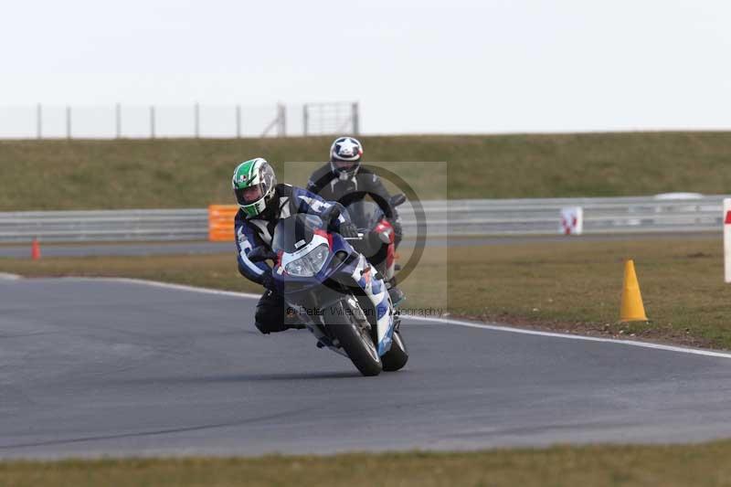 Motorcycle action photographs;Trackday digital images;event digital images;eventdigitalimages;no limits trackday;peter wileman photography;snetterton;snetterton circuit norfolk;snetterton photographs;trackday;trackday photos