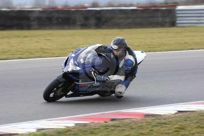 Motorcycle action photographs;Trackday digital images;event digital images;eventdigitalimages;no limits trackday;peter wileman photography;snetterton;snetterton circuit norfolk;snetterton photographs;trackday;trackday photos