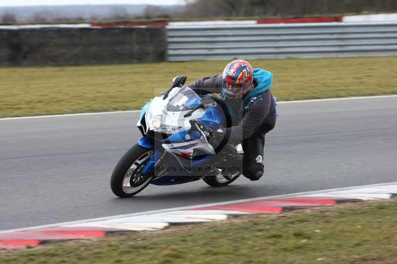 Motorcycle action photographs;Trackday digital images;event digital images;eventdigitalimages;no limits trackday;peter wileman photography;snetterton;snetterton circuit norfolk;snetterton photographs;trackday;trackday photos