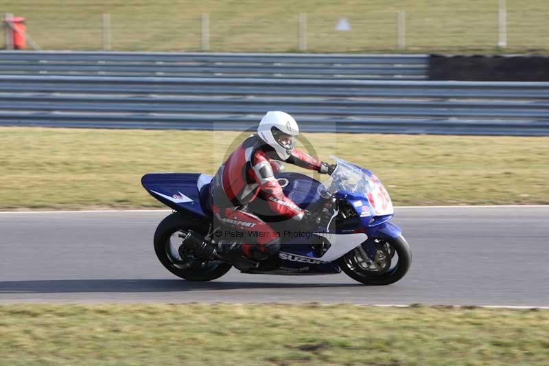 Motorcycle action photographs;Trackday digital images;event digital images;eventdigitalimages;no limits trackday;peter wileman photography;snetterton;snetterton circuit norfolk;snetterton photographs;trackday;trackday photos