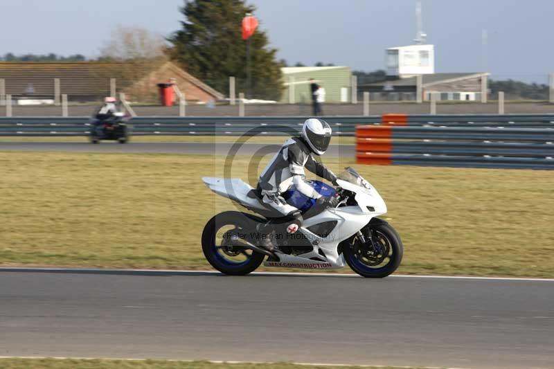Motorcycle action photographs;Trackday digital images;event digital images;eventdigitalimages;no limits trackday;peter wileman photography;snetterton;snetterton circuit norfolk;snetterton photographs;trackday;trackday photos