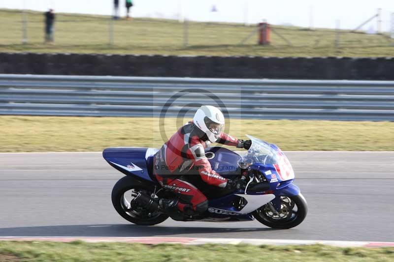Motorcycle action photographs;Trackday digital images;event digital images;eventdigitalimages;no limits trackday;peter wileman photography;snetterton;snetterton circuit norfolk;snetterton photographs;trackday;trackday photos