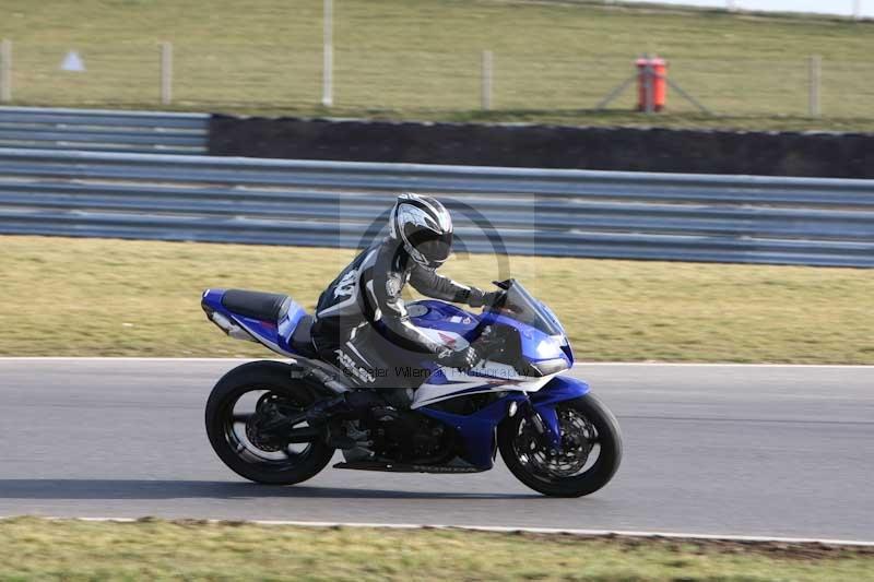 Motorcycle action photographs;Trackday digital images;event digital images;eventdigitalimages;no limits trackday;peter wileman photography;snetterton;snetterton circuit norfolk;snetterton photographs;trackday;trackday photos