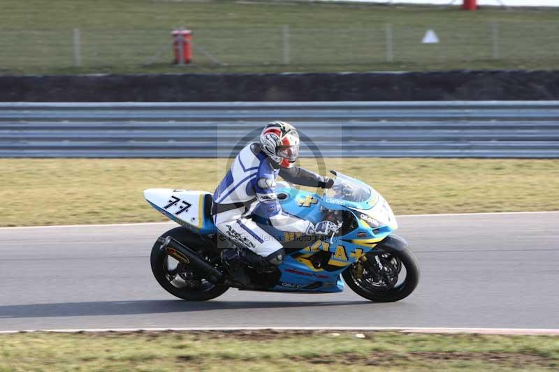 Motorcycle action photographs;Trackday digital images;event digital images;eventdigitalimages;no limits trackday;peter wileman photography;snetterton;snetterton circuit norfolk;snetterton photographs;trackday;trackday photos
