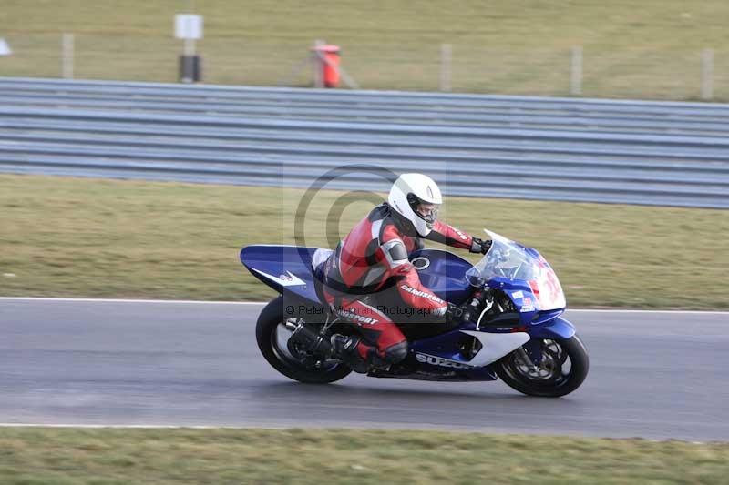 Motorcycle action photographs;Trackday digital images;event digital images;eventdigitalimages;no limits trackday;peter wileman photography;snetterton;snetterton circuit norfolk;snetterton photographs;trackday;trackday photos